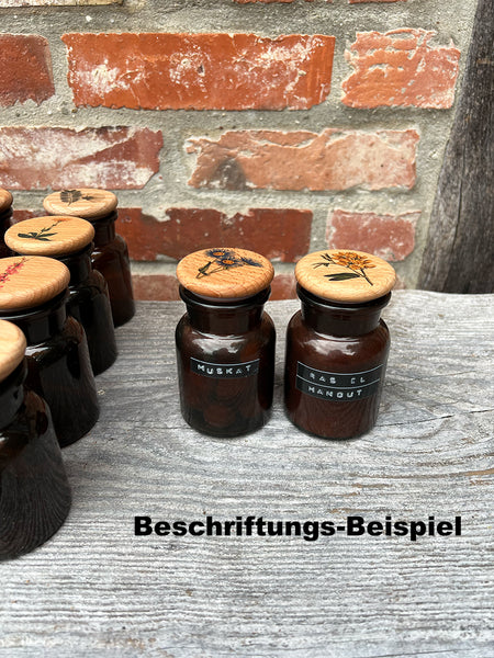 Apotheker Gewürzgläser mit Holzdeckeln im vintage Stil